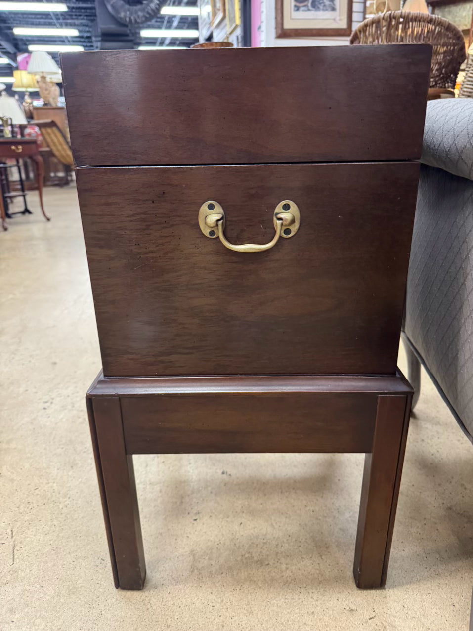 Wood Cellaret Liquor Cabinet