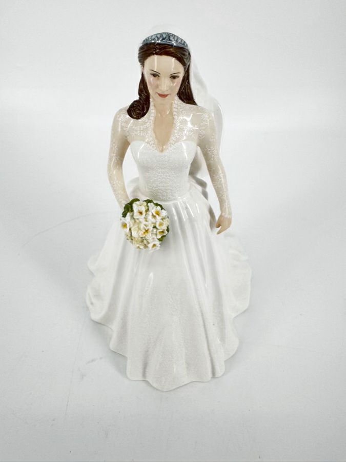 ROYAL DOULTON "Catherine Royal Wedding Day" Figure