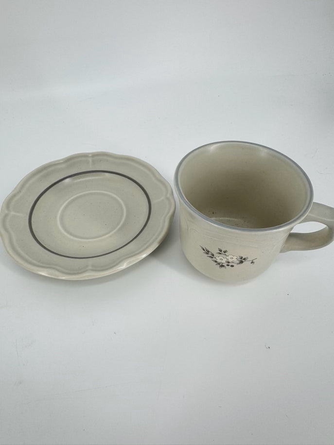 PFALTZGRAFF Cream & Blue Stoneware Heirloom Set of 2 Dinnerware