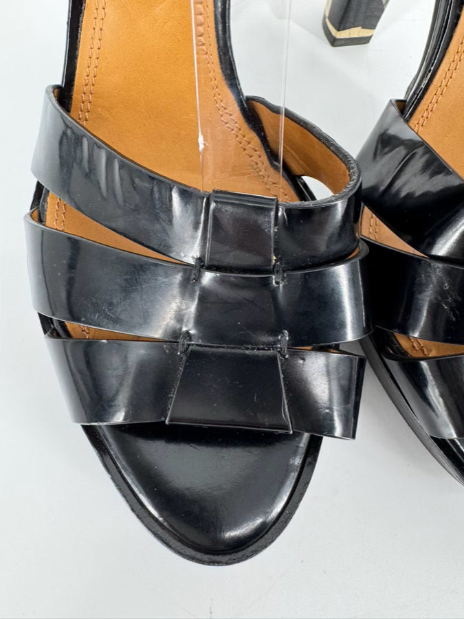 RALPH LAUREN PURPLE LABEL Size 39 Black Patent Leather Pumps