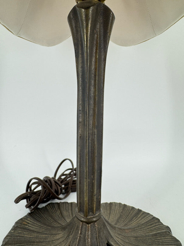 Brown Metal Leaves Lamp