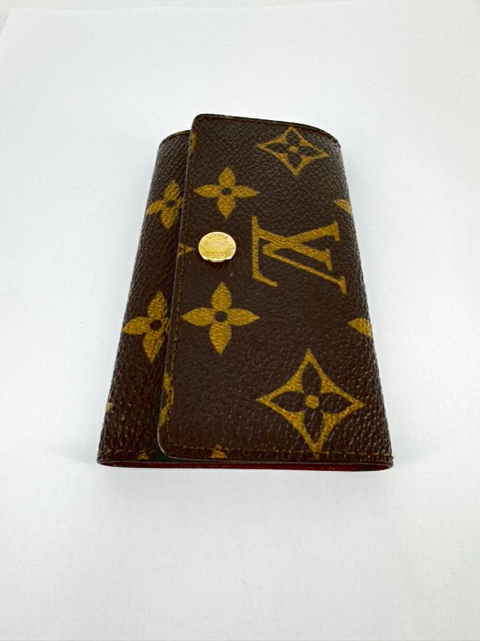 LOUIS VUITTON Brown Logo Leather 6-Key Ring Holder