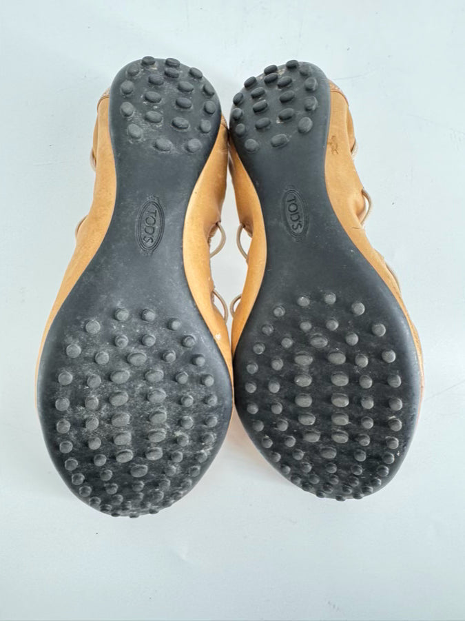 TODS Size 39 Camel Leather Flats