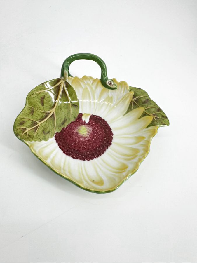 CHELSEA HOUSE Green, Yellow & Pink Porcelain Flower Bowl