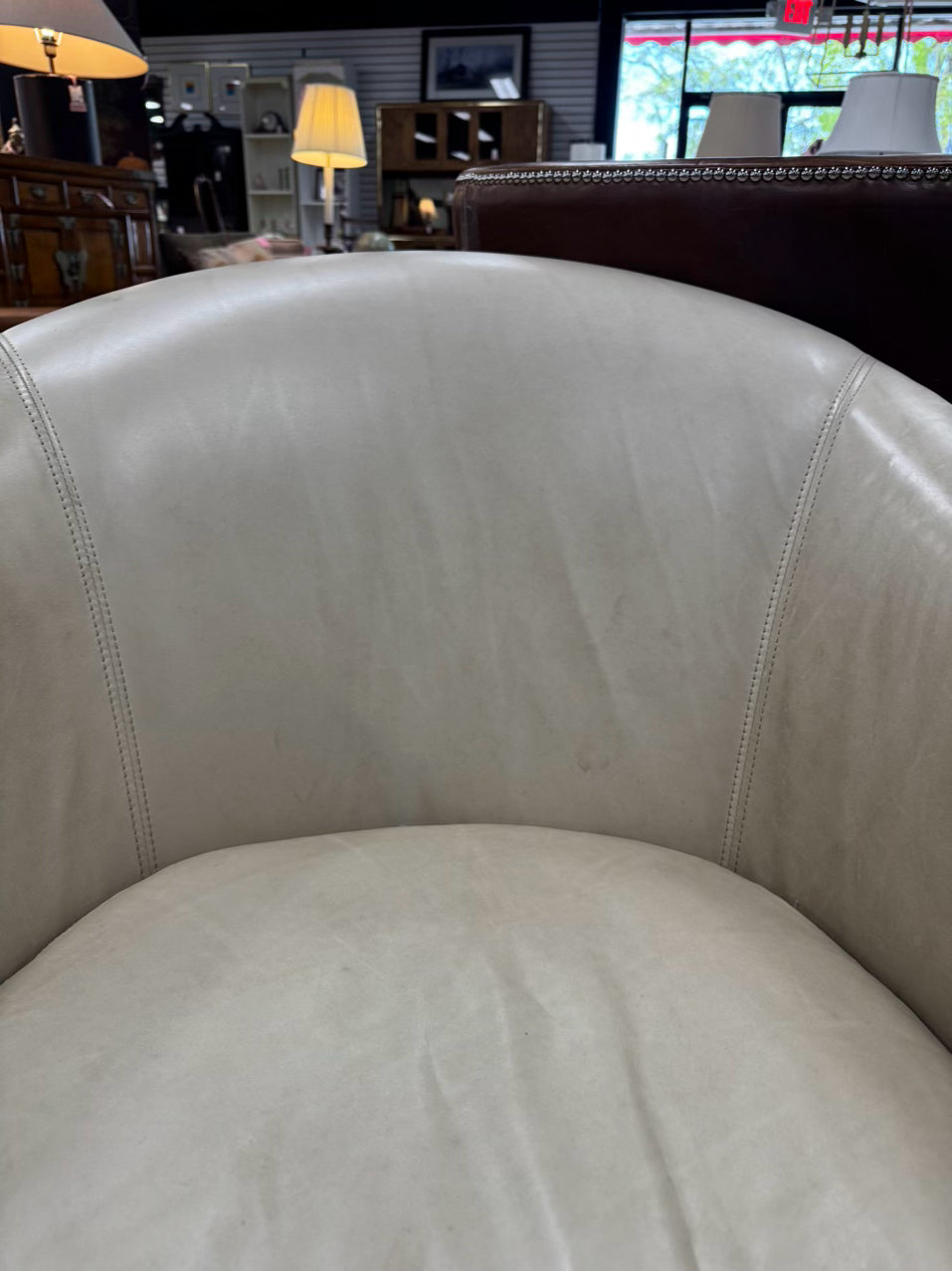 LEE INDUSTRIES Cream Leather Barrel Back Swivel Chair