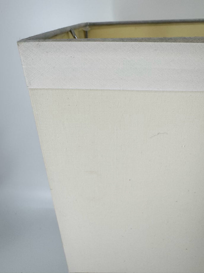 Silver Metal Interlocking CC Lamp