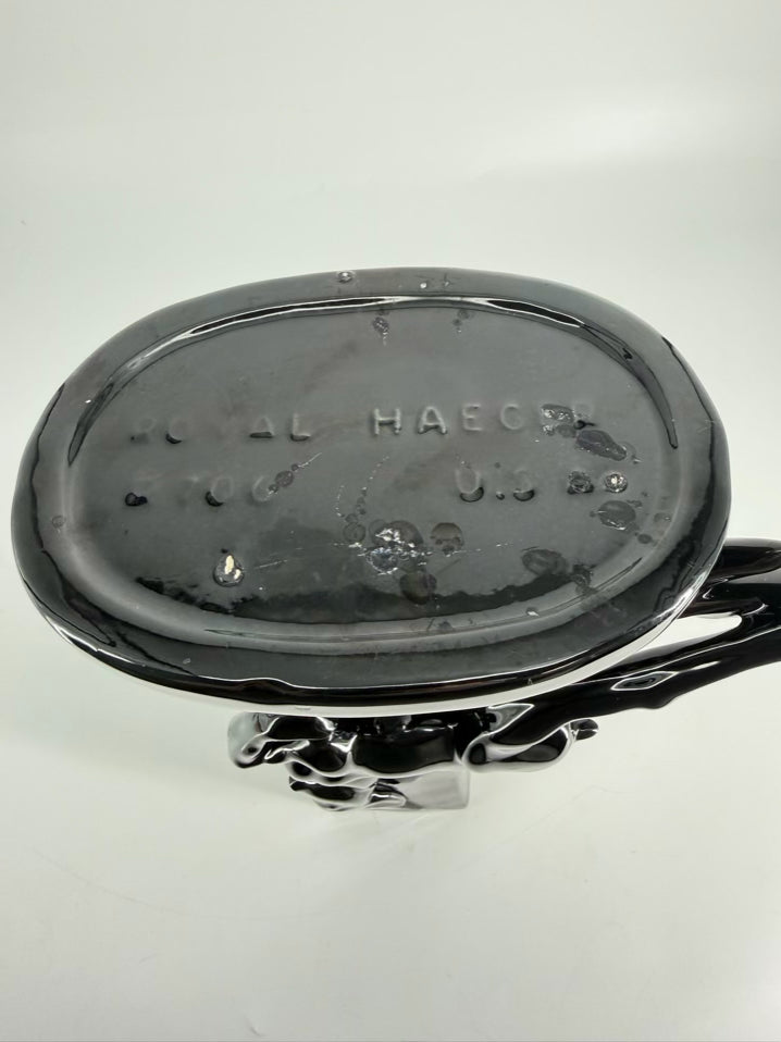 HAEGAR Black Gazelle Vase