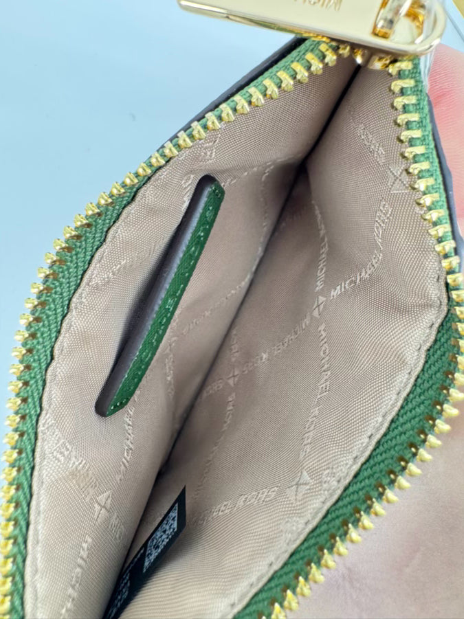 MICHAEL KORS Green & Cream Jet Set Travel Card Case NWT