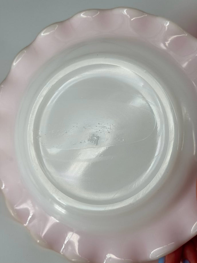 HAZEL ATLAS Pink & White Milk Glass Ripple Setting for 6