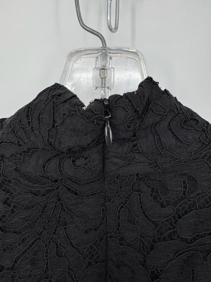 ST JOHN Size 12 Black Lace Sleeveless Top
