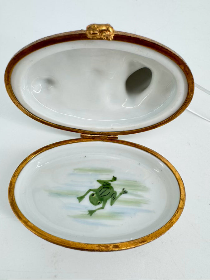 LIMOGES Green & Gray Cat & Frog Ceramic Trinket Box