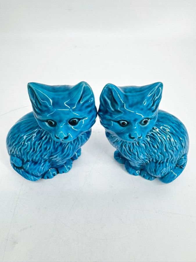 VINTAGE Blue Ceramic Pair of Cat Figurines
