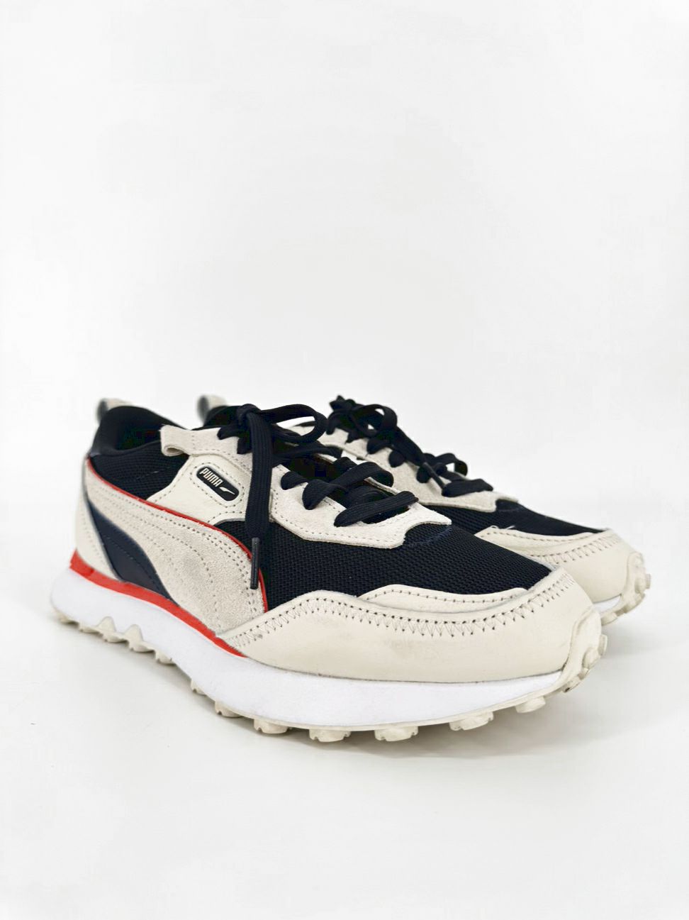 PUMA Size 8.5 Navy & Cream Sneakers