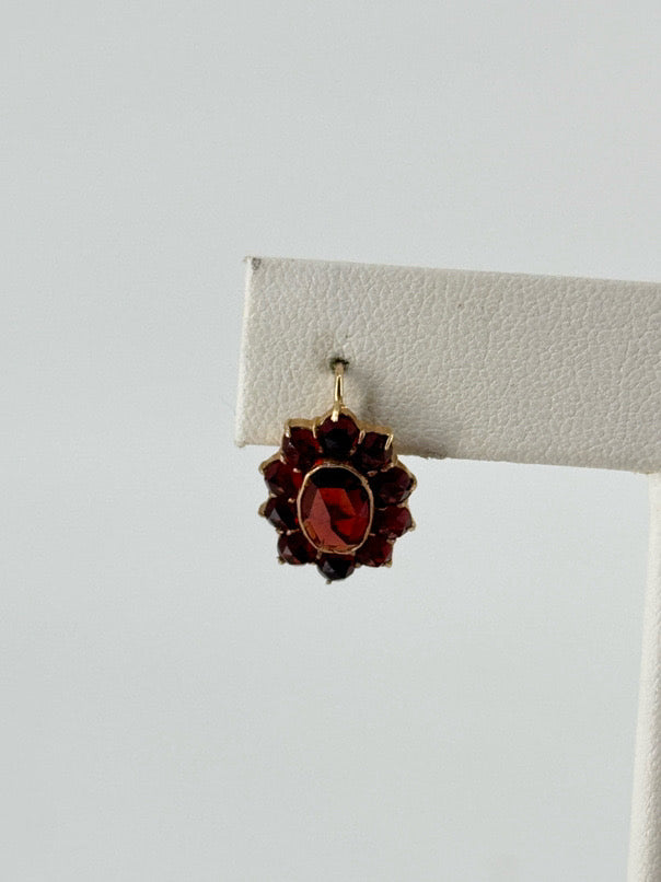 14k Garnet Flower Earrings