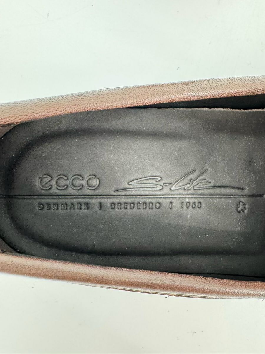 ECCO Size 43 Chocolate Leather Casual Shoes NWT
