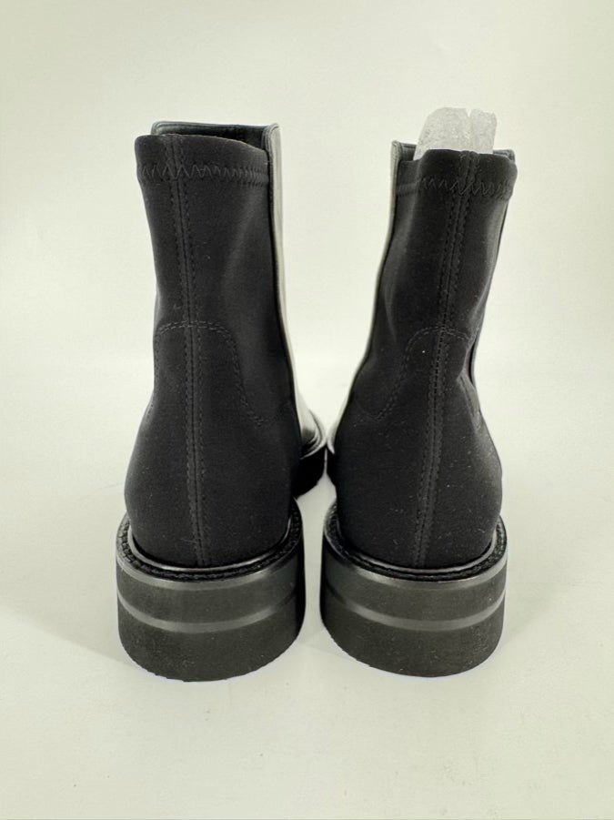 STUART WEITZMAN Size 7 Black Leather Booties NWOT