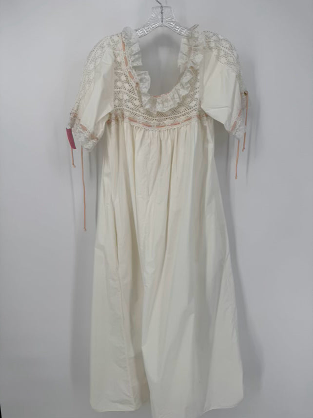BONNIE STRAUSS Size S Cream Lace Detail Nightgown