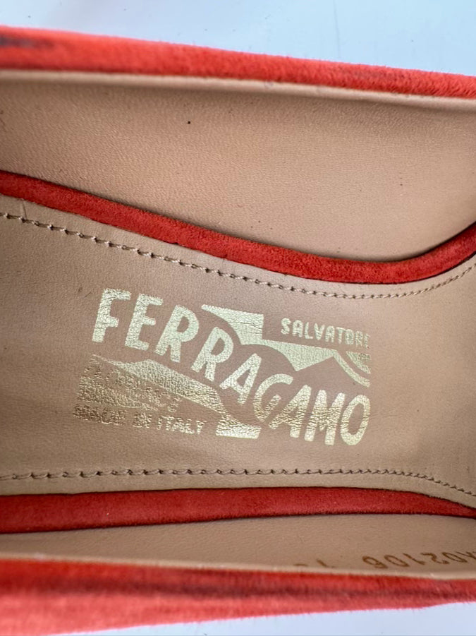 SALVATORE FERRAGAMO Size 8 Orange & Gold Toe Suede Kitten Heels