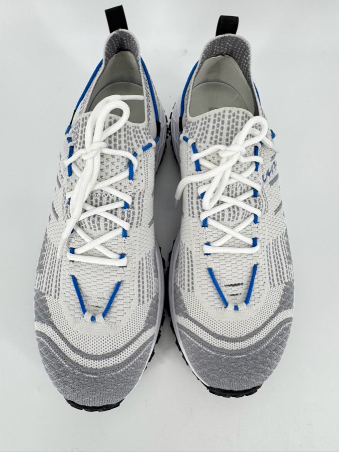 UYN Size 11 White & Gray Textile Sneakers