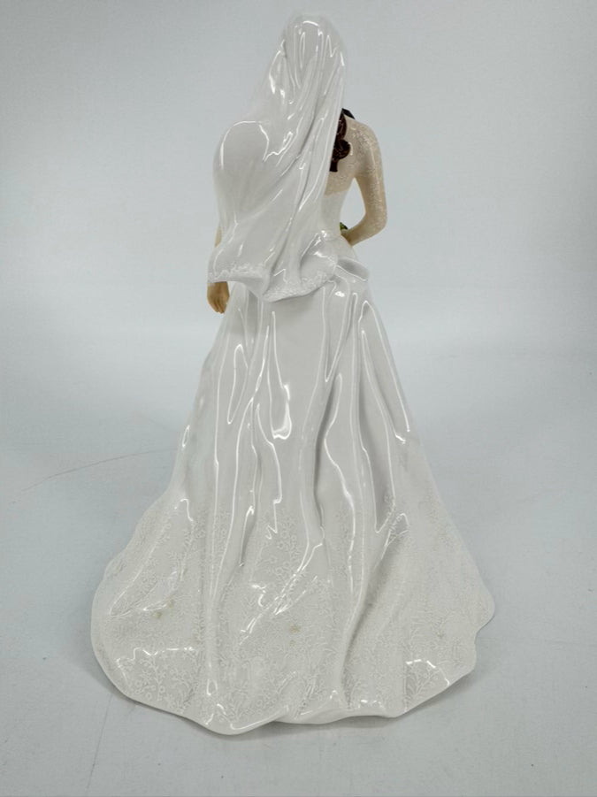 ROYAL DOULTON "Catherine Royal Wedding Day" Figure