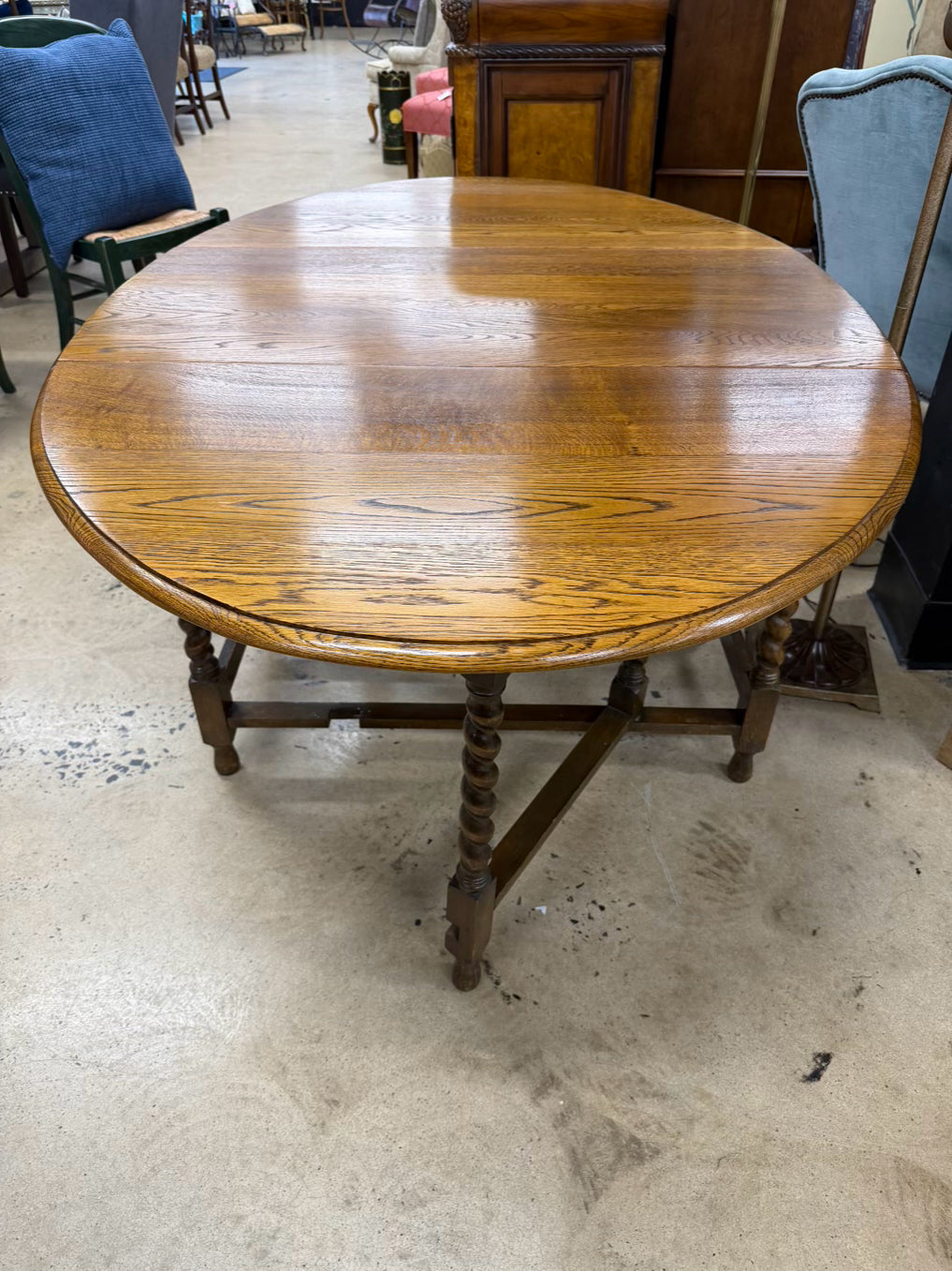 VINTAGE Medium Oak Drop Leaf Table w/ Barley Twist Detail