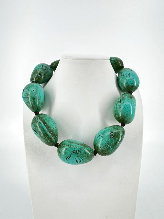 RALPH LAUREN Blue Beaded Necklace w/ Button Closure