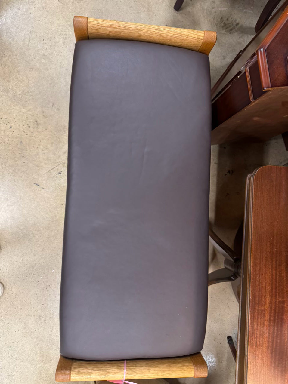 HARDWOOD ARTISANS Oak & Leather Storage Bench