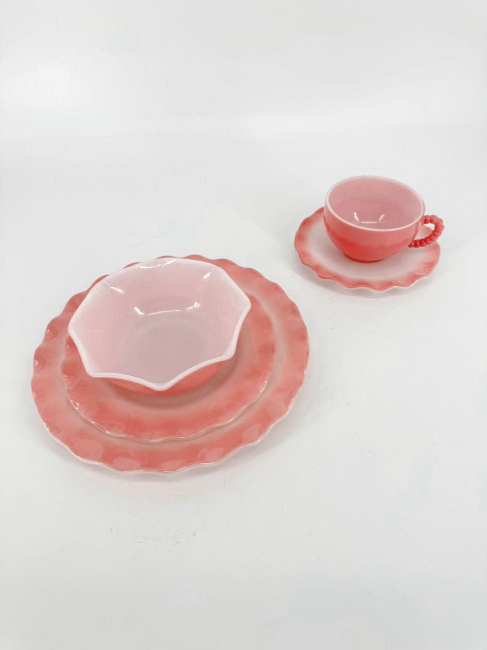 HAZEL ATLAS Pink & White Milk Glass Ripple Setting for 6
