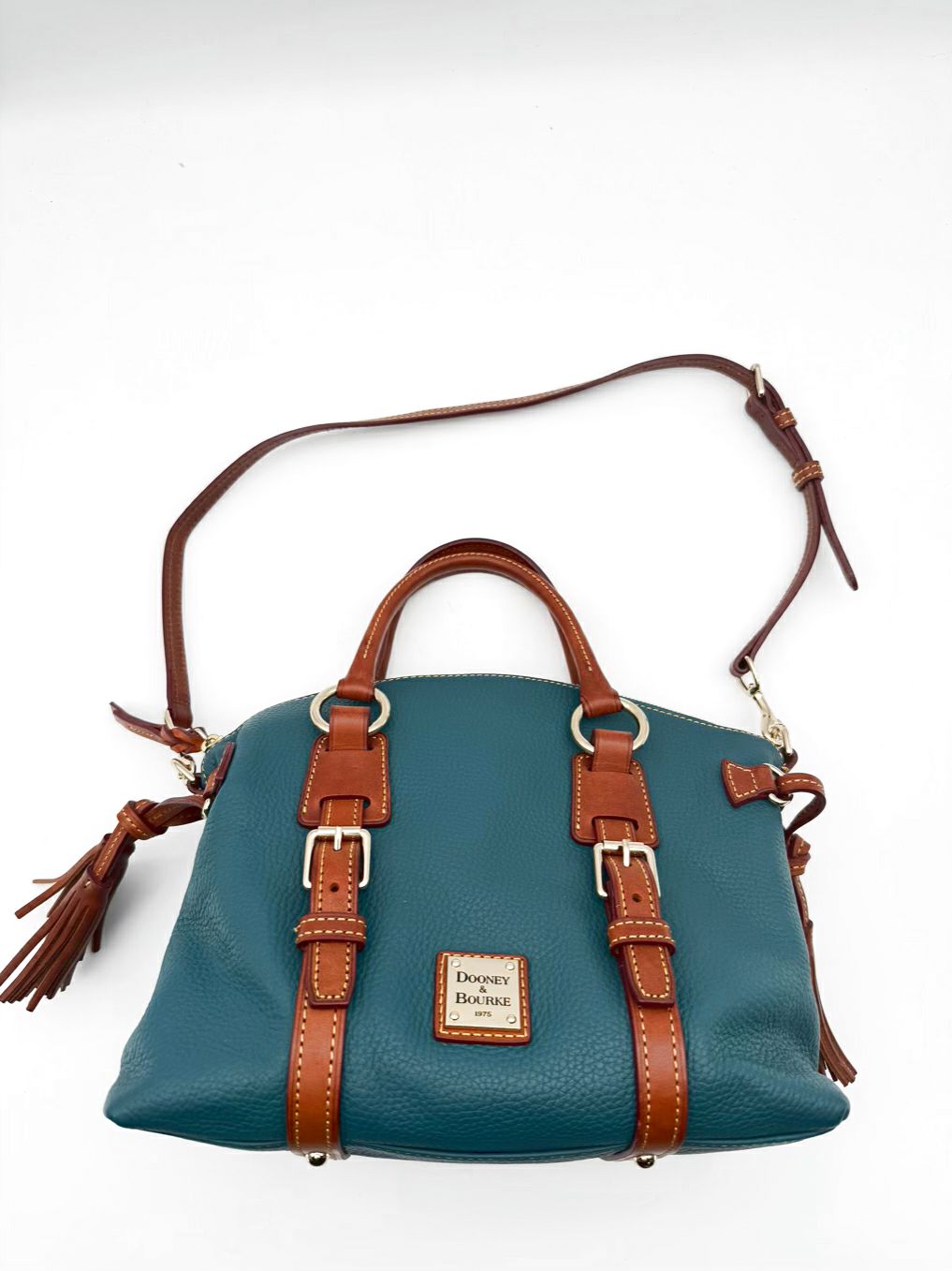 DOONEY & BOURKE Teal Tassel Purse w/ Wristlet