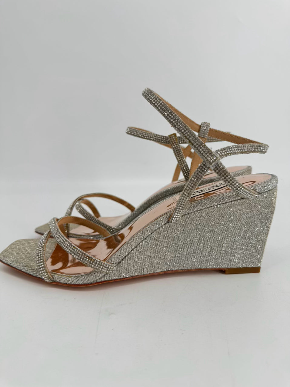 BADGLEY MISCHKA Size 8.5 Silver Leather Wedge Sandal