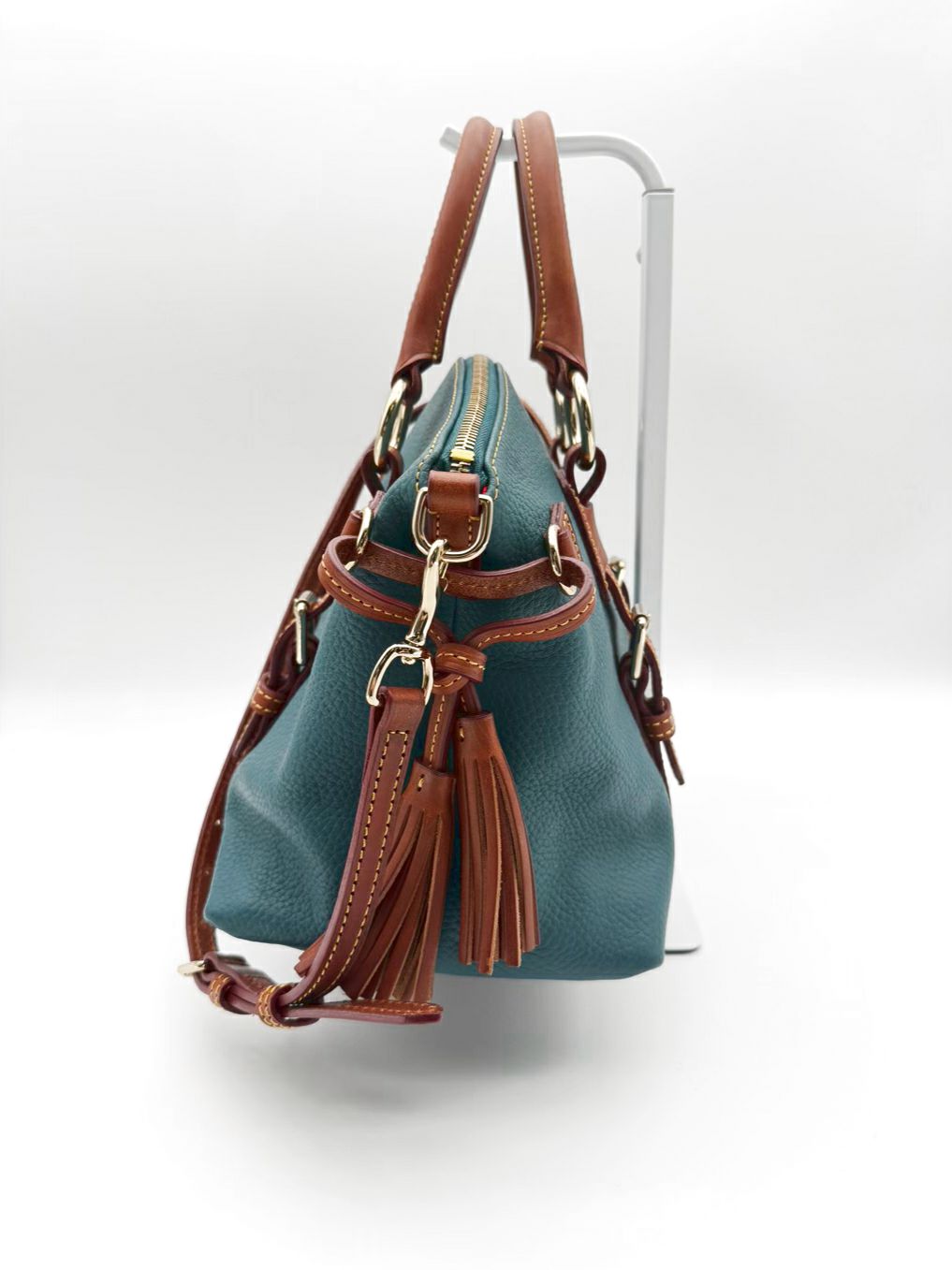 DOONEY & BOURKE Teal Tassel Purse w/ Wristlet