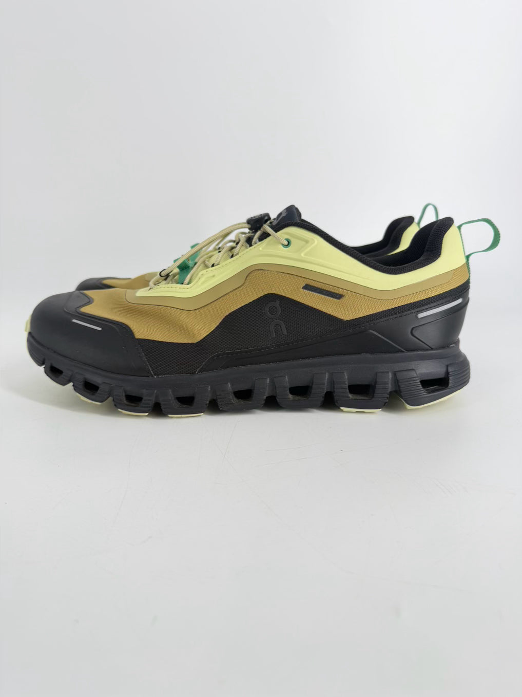 ON CLOUD Size 11 Green & Black Sneakers