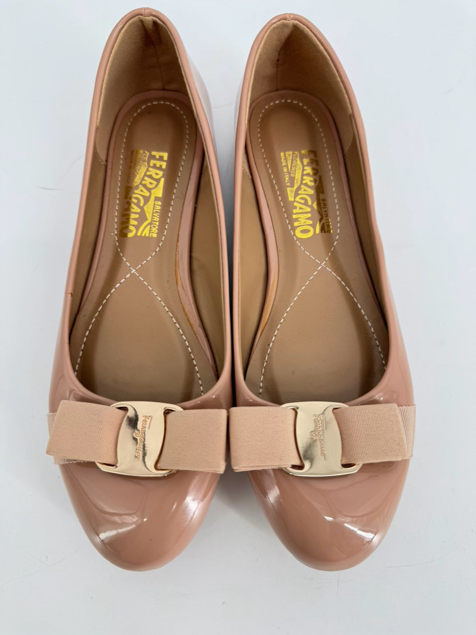 FERRAGAMO Size 7 Camel Leather Flats