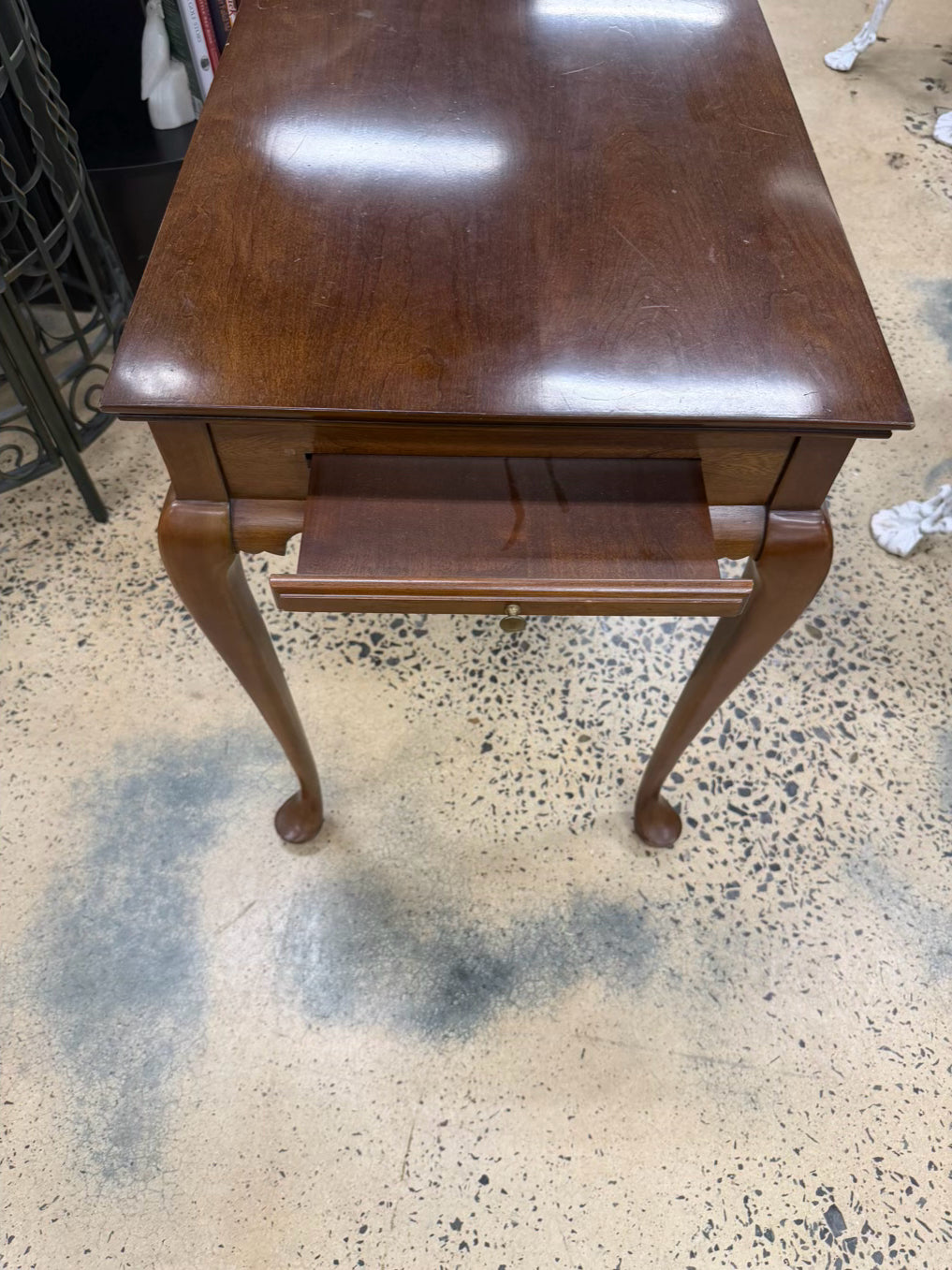 Medium Brown Wood Queen Ann Tea Table