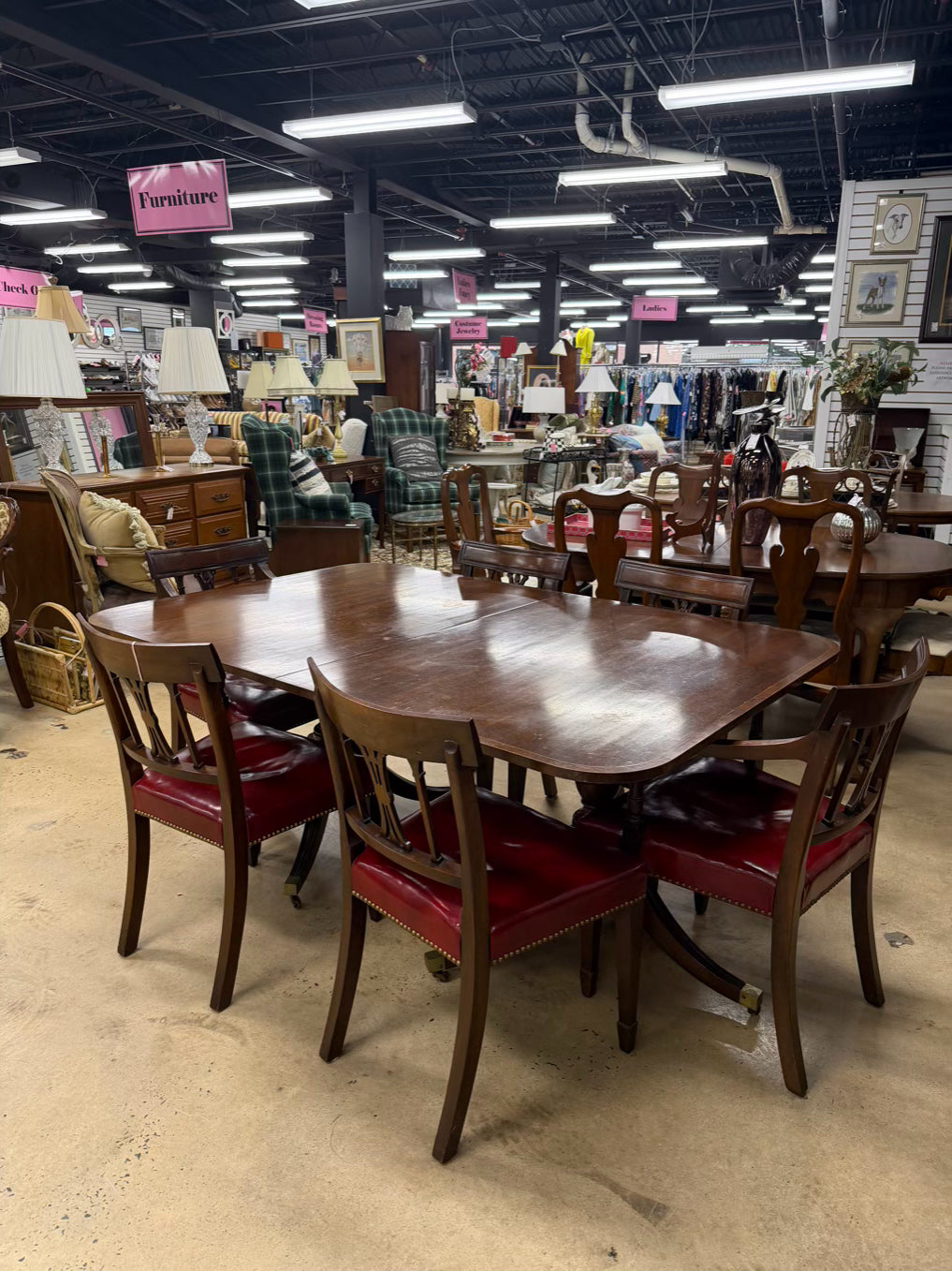 BAKER Dark Wood Dinning Table & 6 Chairs w/ 4 Leaves