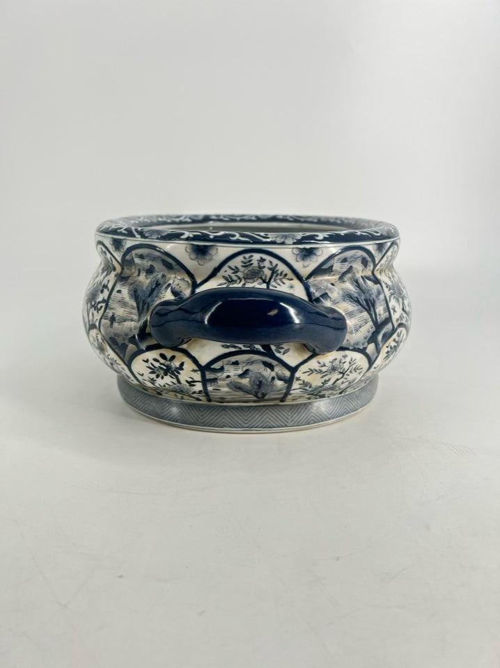 Blue & White Porcelain Oval Chinoiserie Foot Bath W/ Fish Handles