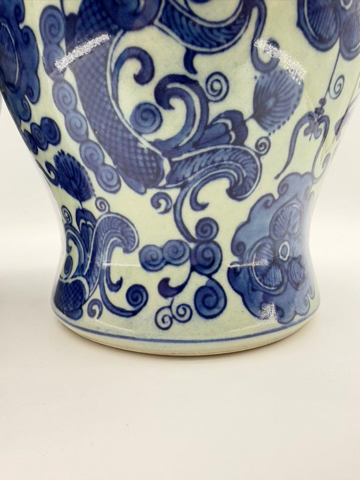 Blue & Gray Porcelain Pair of Ginger Jars w/ Lids
