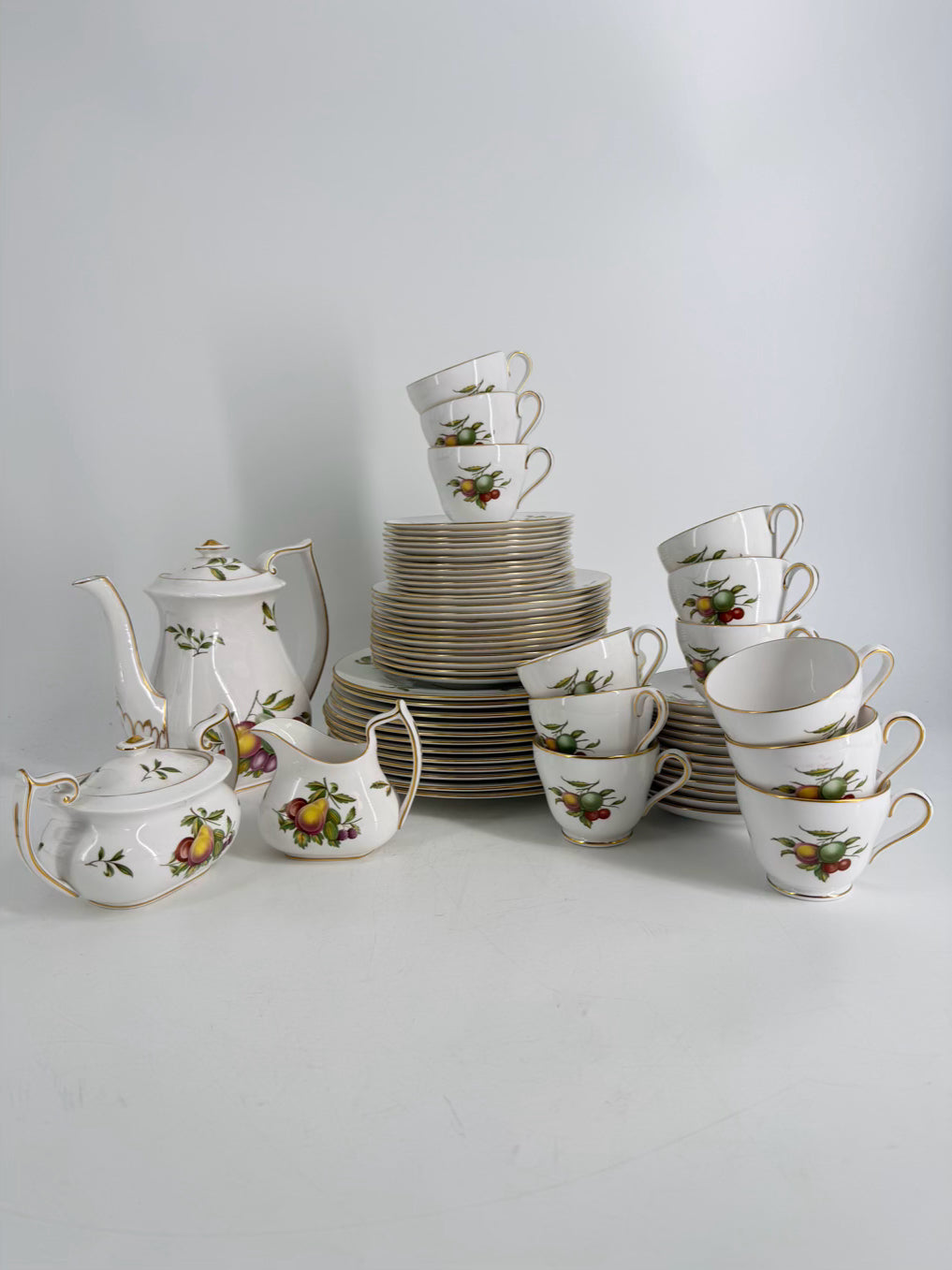SPODE White, Green & Pink Bone China Blenheim 5 Piece Dinnerware Setting For 12 w/ Serving Pieces