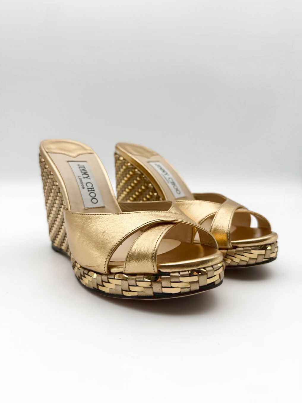 JIMMY CHOO WMNS Size 37.5 Almer Metallic Gold Woven Leather Wedge Sandals