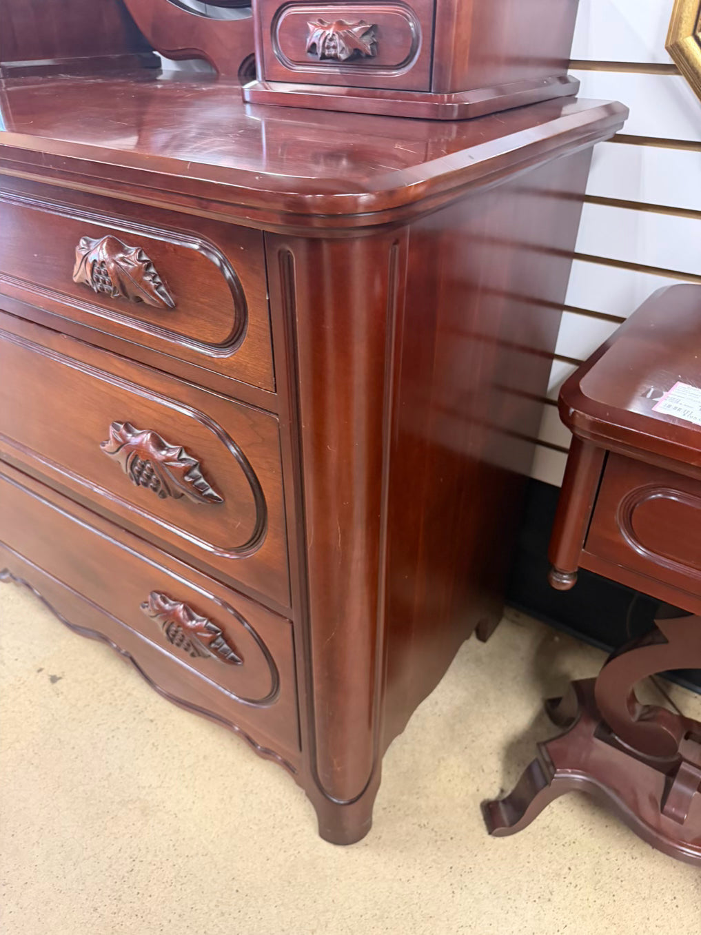 DAVIS CABINET CO Wood Victorian Dresser w/ 3 Drawers & Mirror
