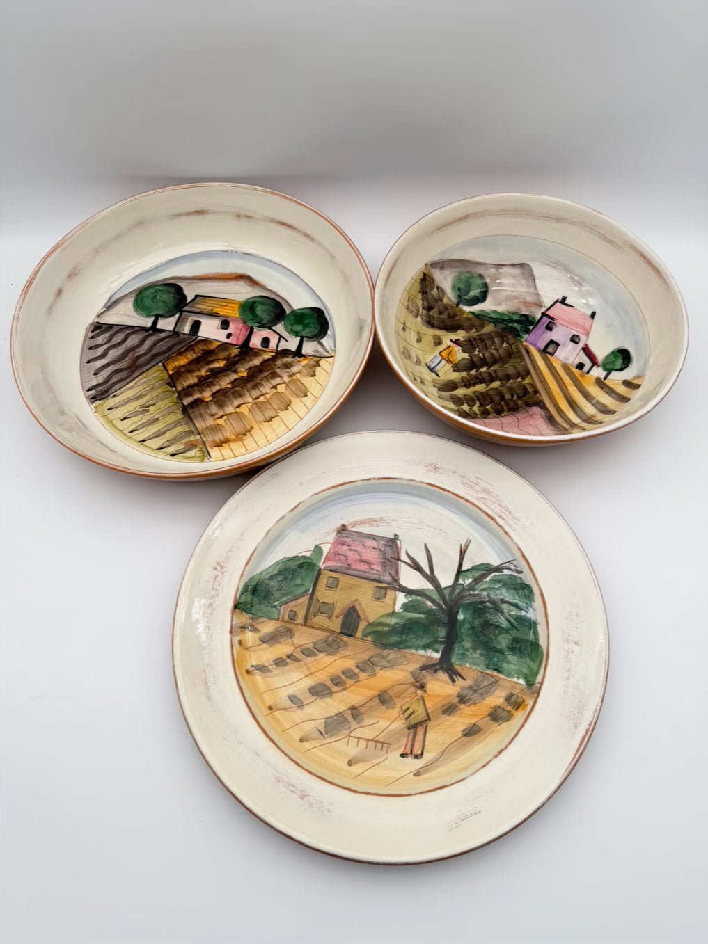 VIETRI Tan, Gold, Rust, Green Pottery 4 Piece Dinnerware Setting for 8 w/ Serving Dishes