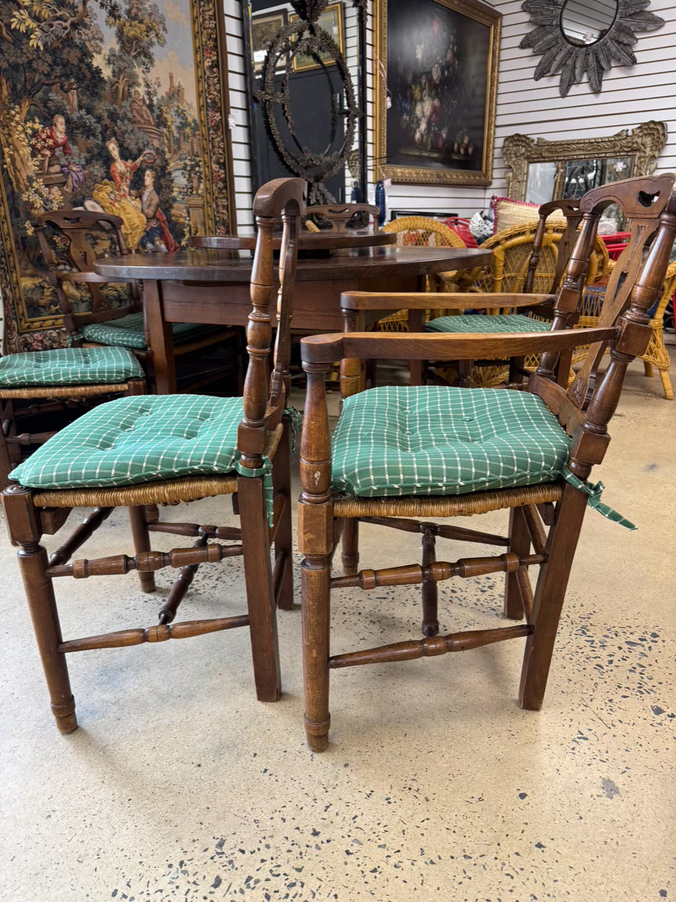 ANTIQUE Wood Round Table w/ Lazy Susan & 6 Chairs