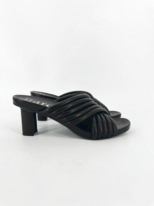 PEDRO GARCIA Size 39 Black Leather Heels