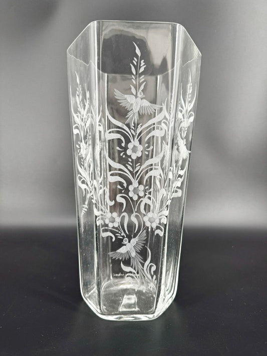 GIOVANNI Crystal Etched Birds Vase