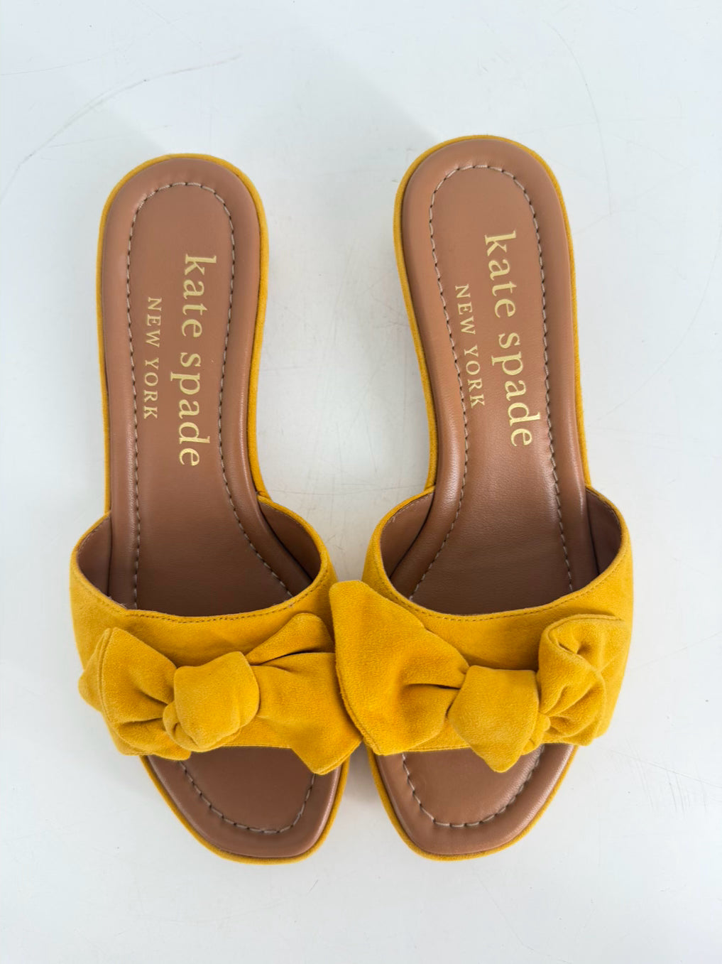 KATE SPADE Size 7.5 Mustard Leather Bow Kitten heels