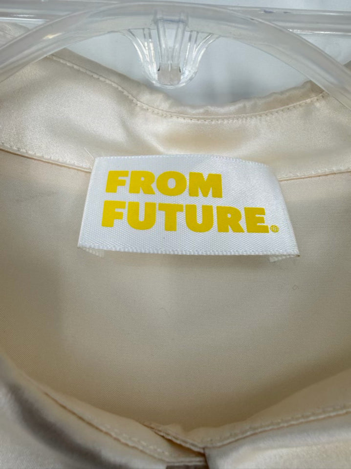 FROM FUTURE Wmn's Size 40 Champagne Silk Blouse