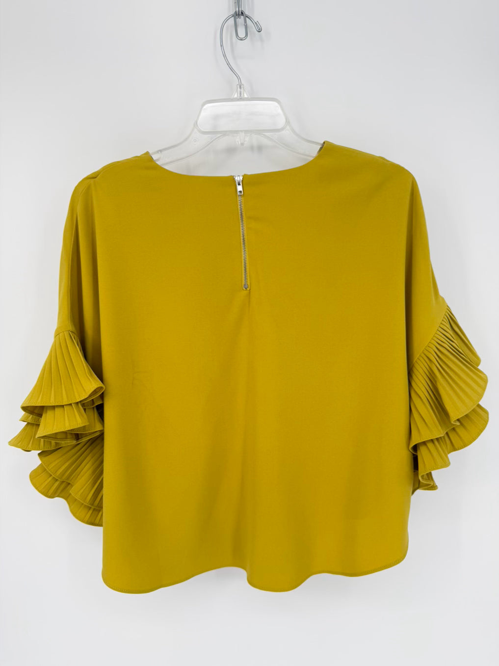 GRACIA Size M Pea Green Blouse NWT