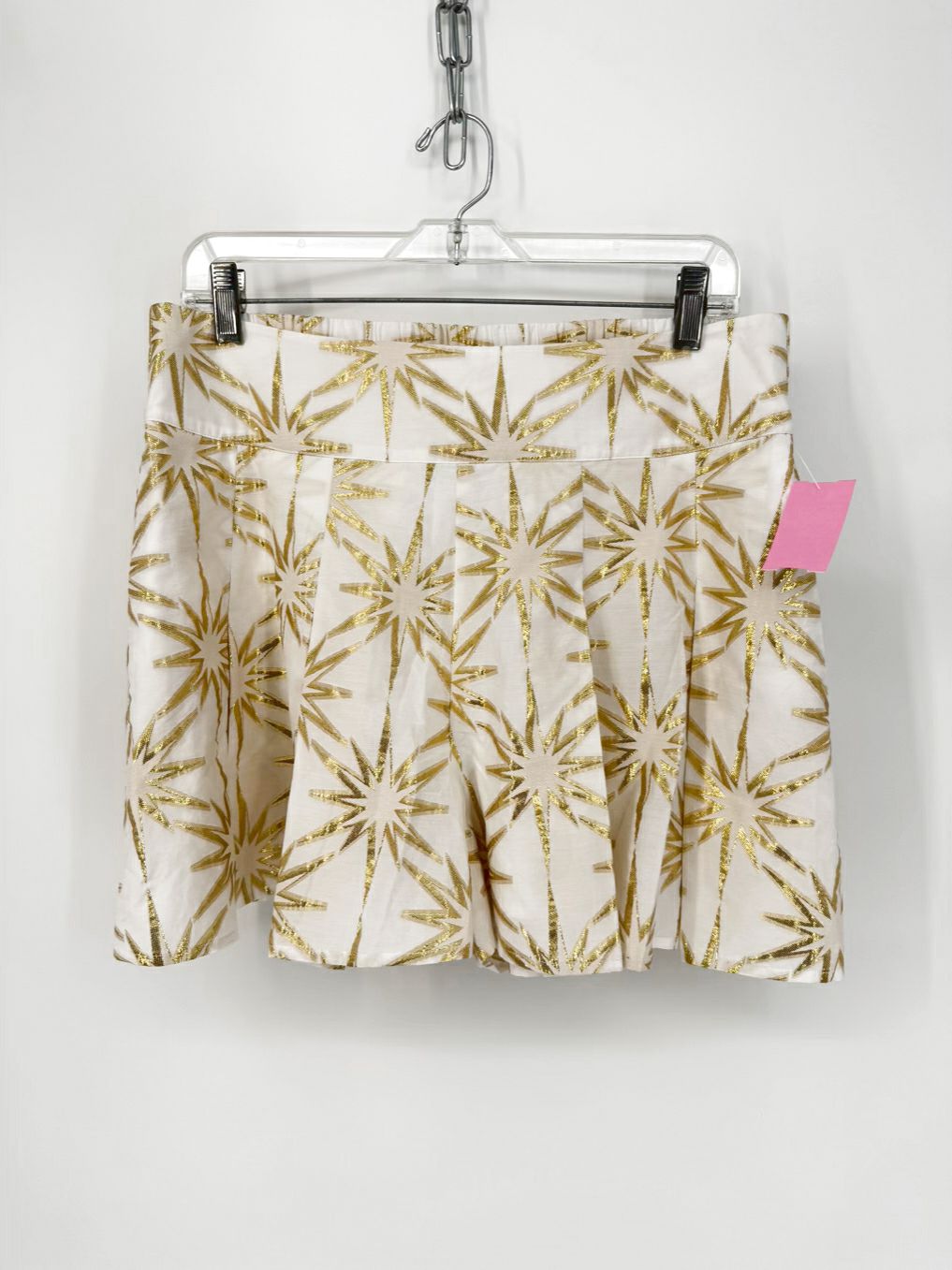 EMILY MCCARTHY Size M Cream & Gold Shorts