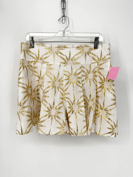 EMILY MCCARTHY Size M Cream & Gold Shorts