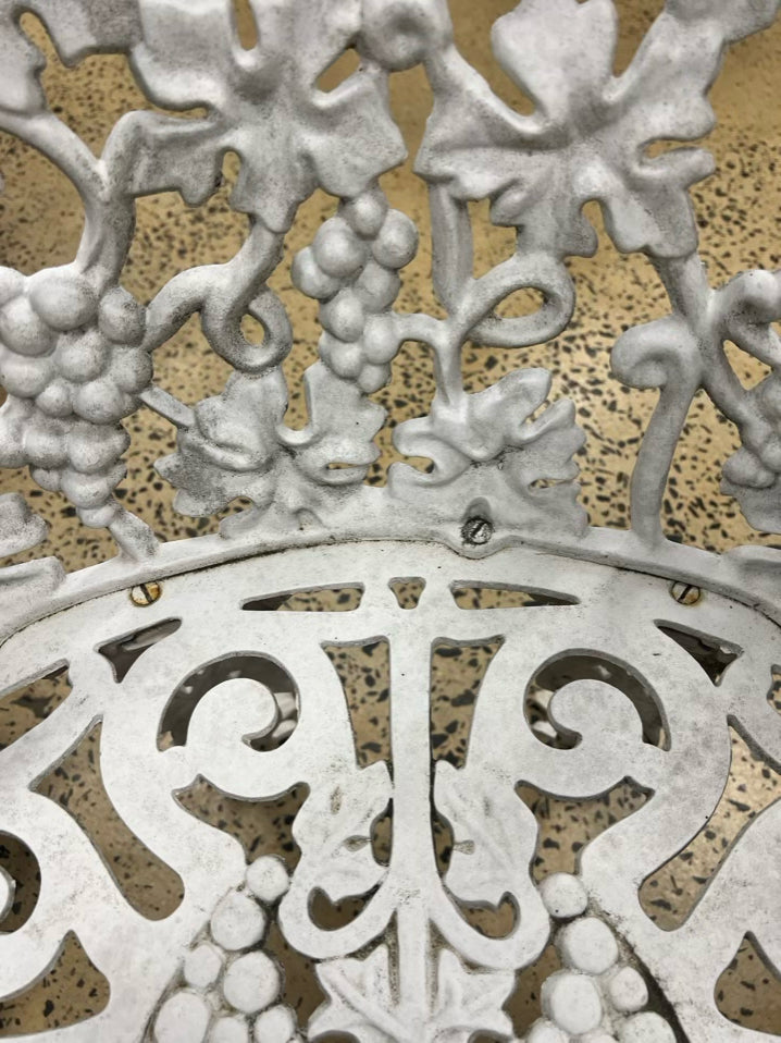 VINTAGE White Metal Grape Leaves Patio 4 Piece Set